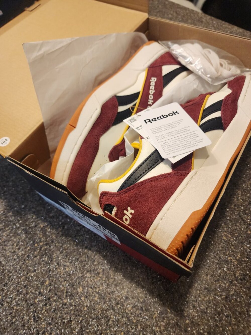 Reebok Size 7 - Picture 4 of 8